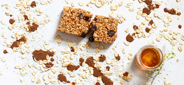 Honey vs. Sugar: The Natural Alternative for Added Sweetness